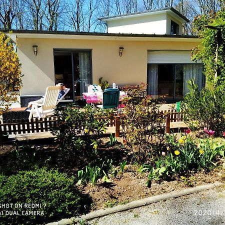 Holly Wood Apartment Ault Exterior photo